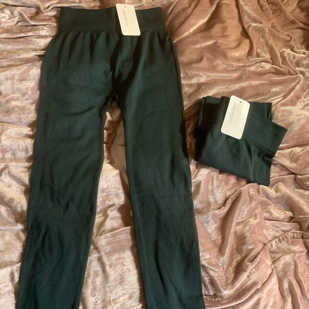 NWT Zenana Outfitters fleece lined “Love Yourself” Hunter green yoga legging S/M